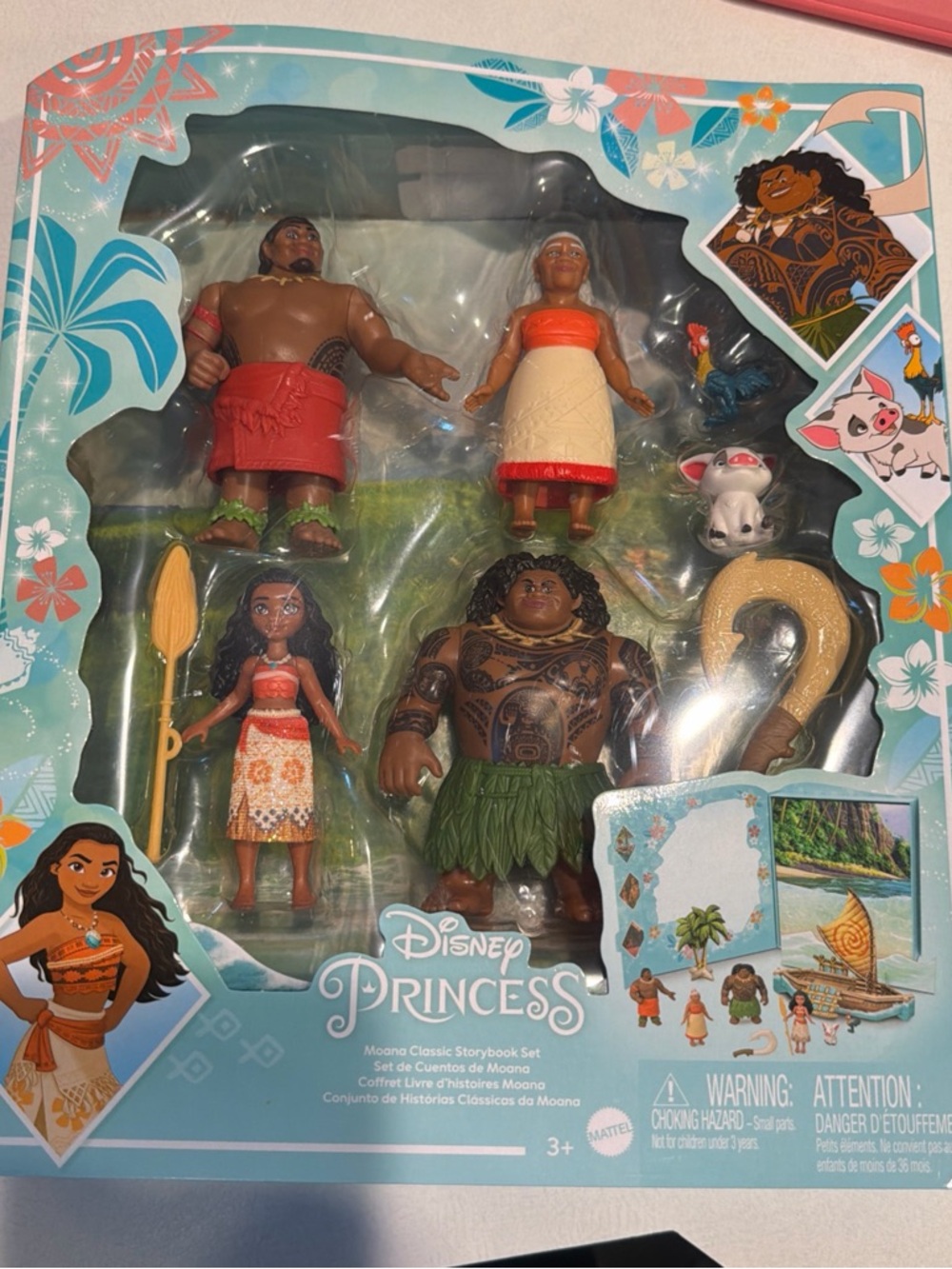 Disney Moana Playset with Red, Cream, Green Figures